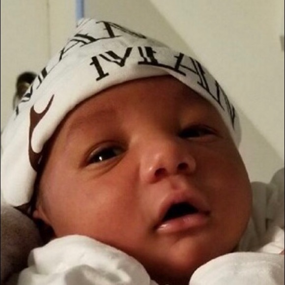 Meet your Posher, Mirtha - Picture 1 of 1